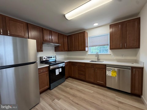 Townhouse For Rent - 70 Sequoia<br/> Camden County, BERLIN, NJ 08009