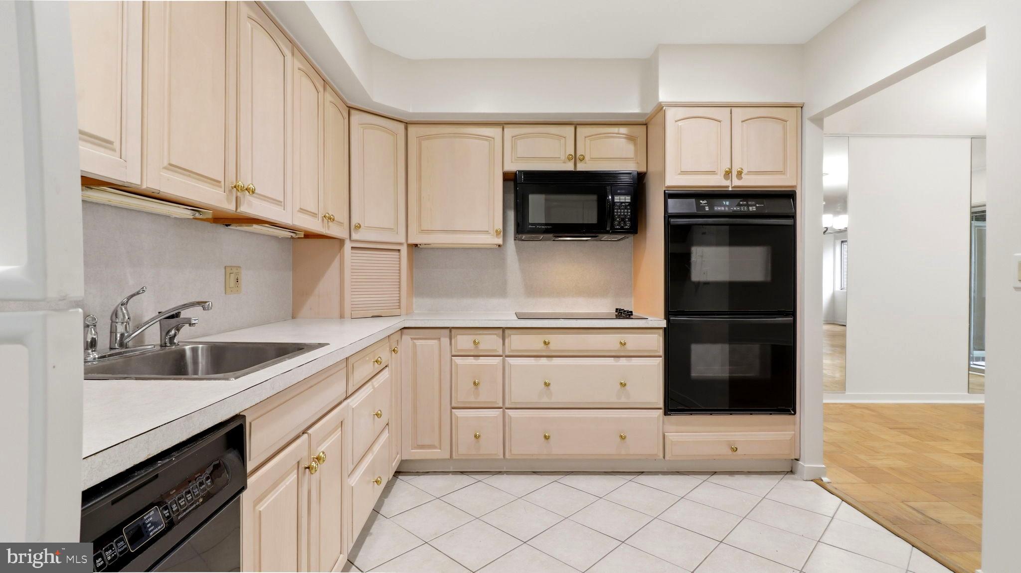 STEVENSON VILLAGE CONDO - Residential