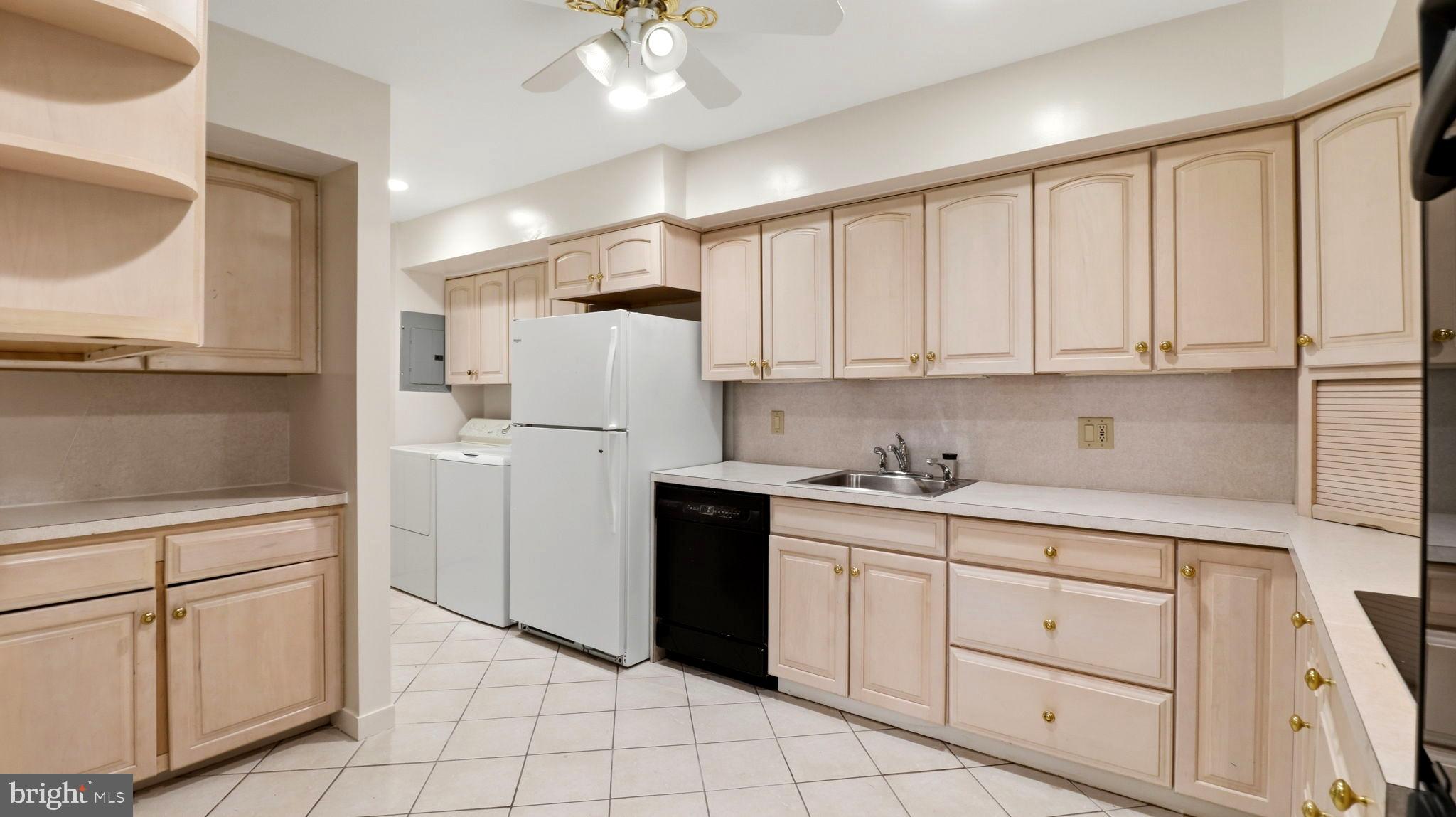 STEVENSON VILLAGE CONDO - Residential