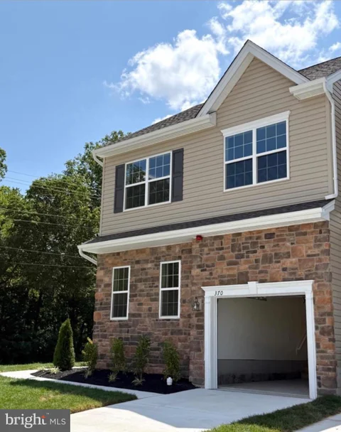 MLS: NJCD2125132