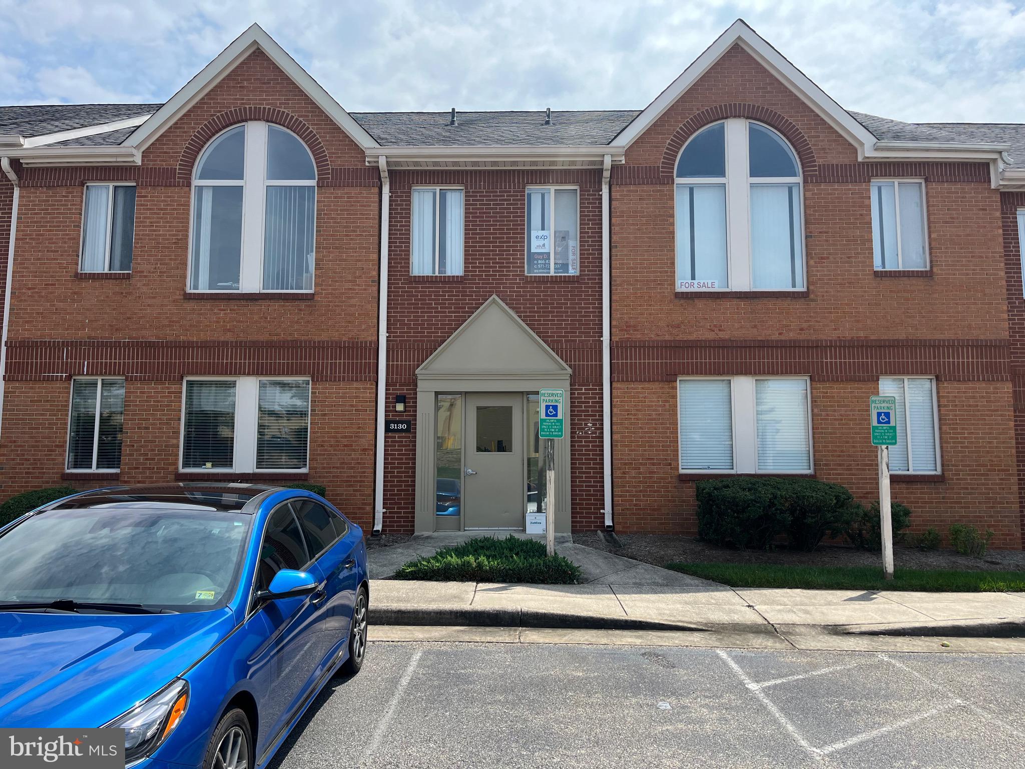 SMOKETOWN CROSSING OFFIC - Commercial Lease