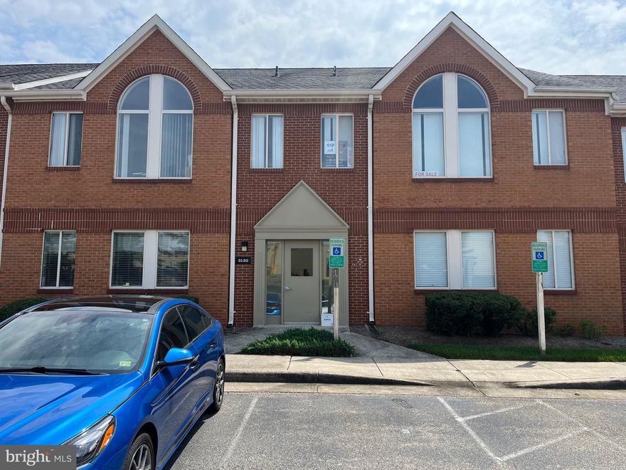 GREAT SECOND FLOOR OFFICE SPACE IN THE HEART OF WOODBRIDGE, APPROXIMATELY 1,006  SQ. FT, THE SPACE  CONSIST OF A LOBBY/RECEPTION AREA 4 LARGE OFFICES, KITCHENETTE AND BATHROOM, EASY ACCESS PARKING LOT WITH PLENTY OF PARKING SPACES, RENT INCLUDES WATER,  SEWER, TRASH, LOBBY CLEANING, EXTERIOR MAINTENANCE, LANDSCAPING AND SNOW REMOVAL, CURRENTLY OCCUPIED, SHOWN BY APPOINTMENT.