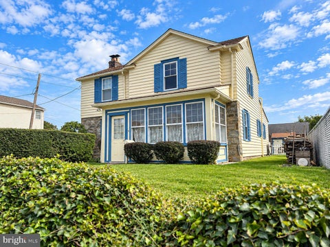 Homes For Sale - 7329 Dungan Road<br/> Philadelphia County, PHILADELPHIA, PA 19111