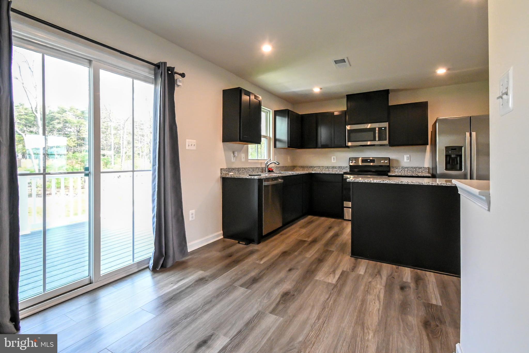 SOUTH BROOK - Residential Lease