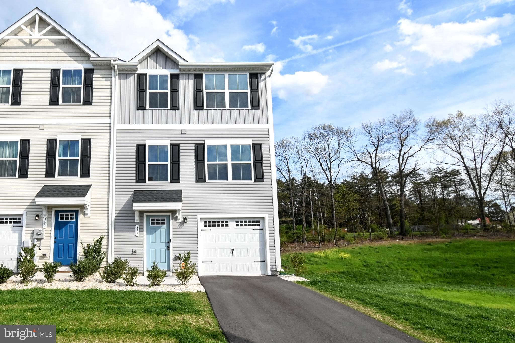 SOUTH BROOK - Residential Lease