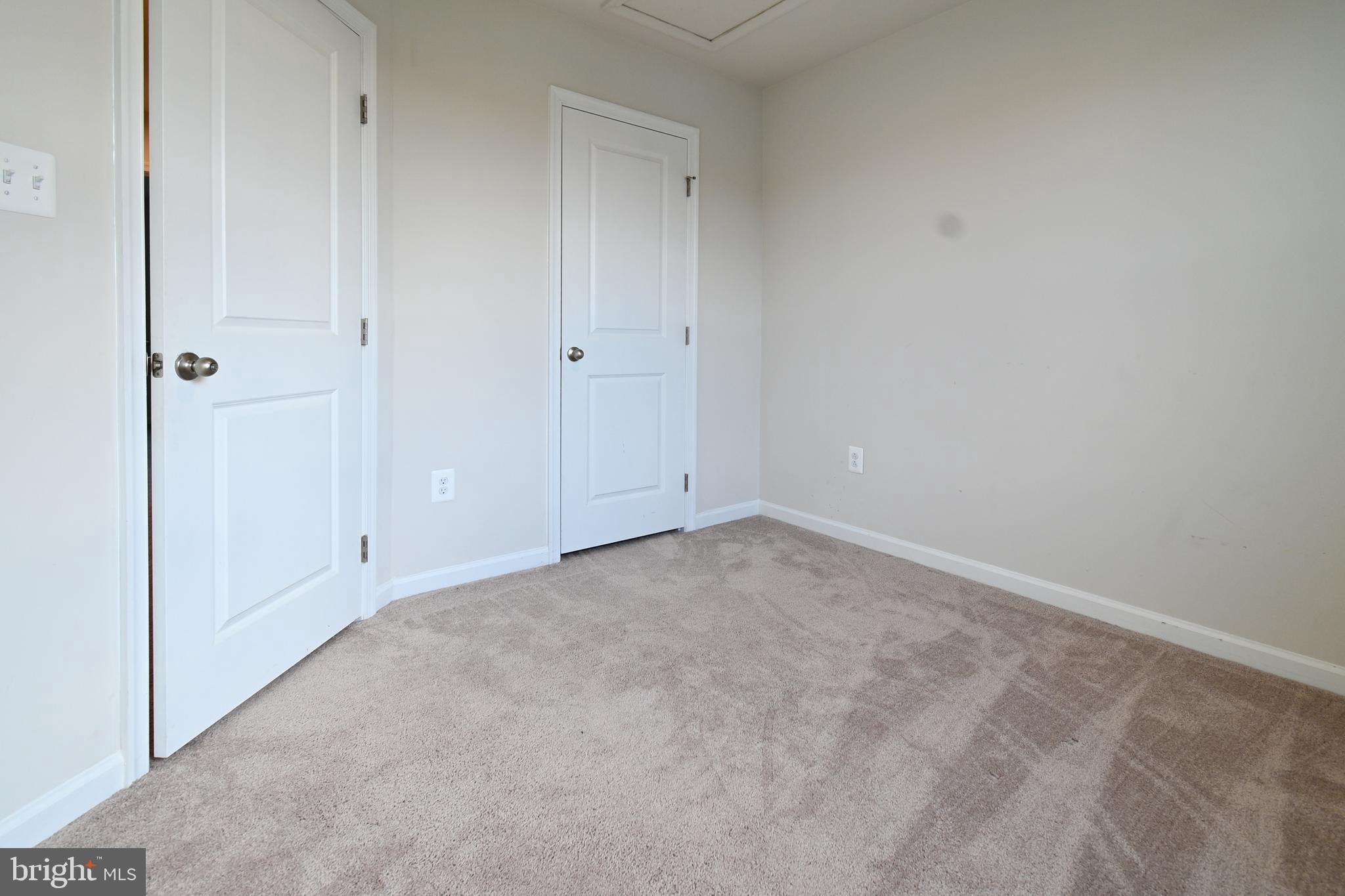 SOUTH BROOK - Residential Lease