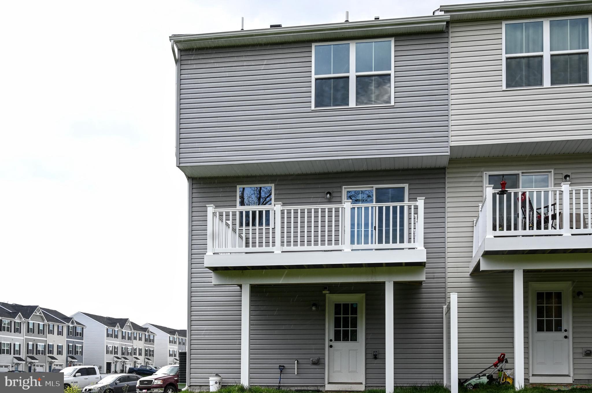 SOUTH BROOK - Residential Lease