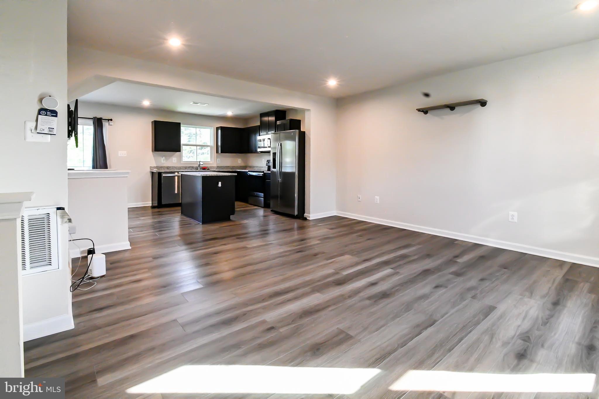 SOUTH BROOK - Residential Lease