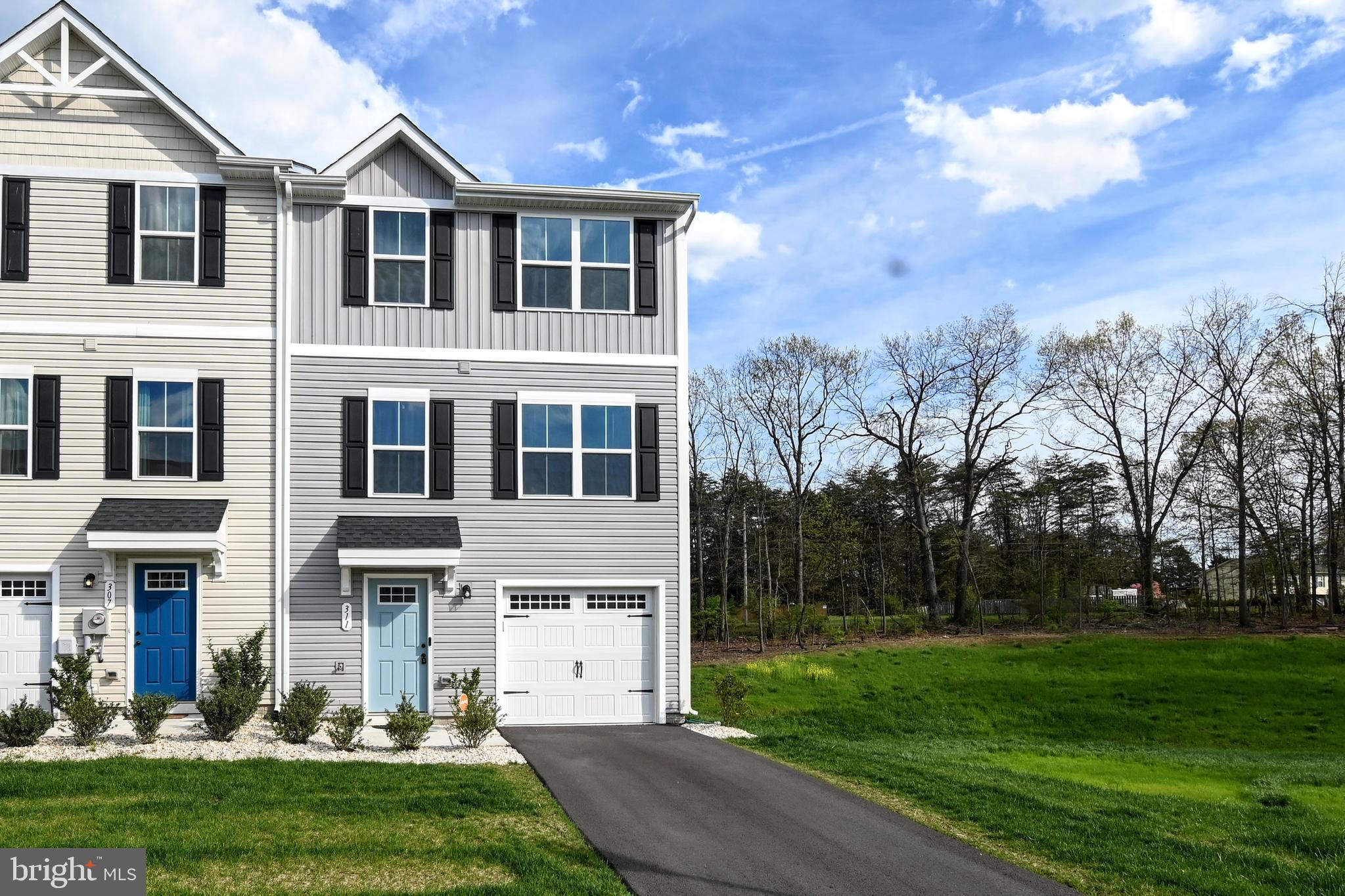 SOUTH BROOK - Residential Lease