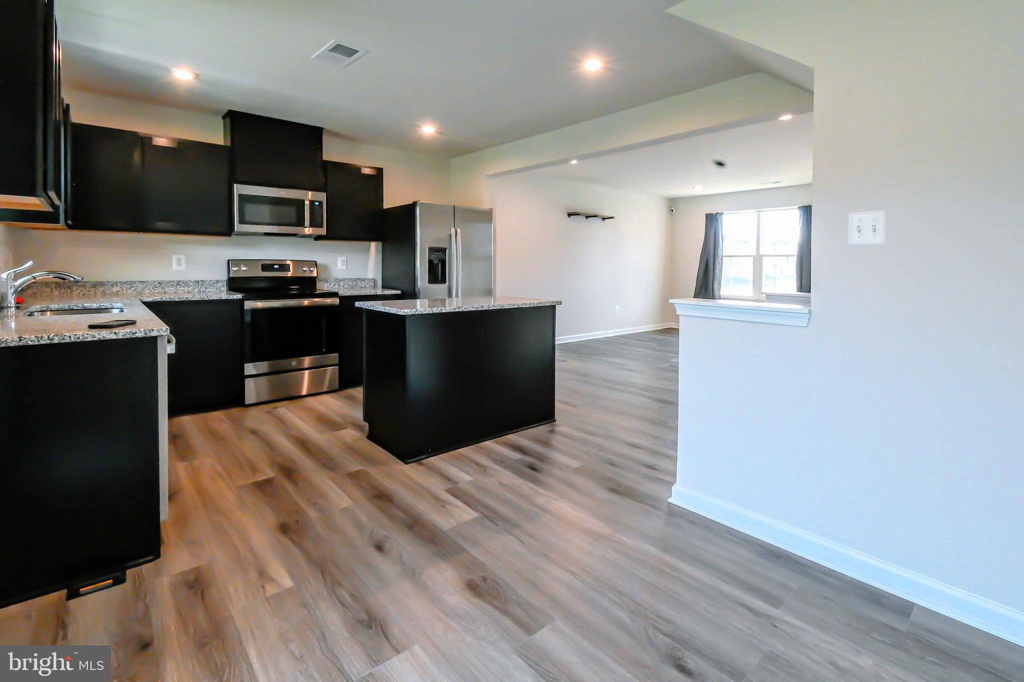 SOUTH BROOK - Residential Lease