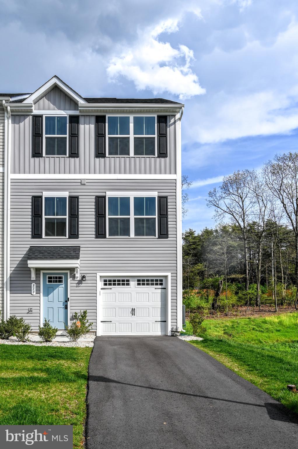 SOUTH BROOK - Residential Lease