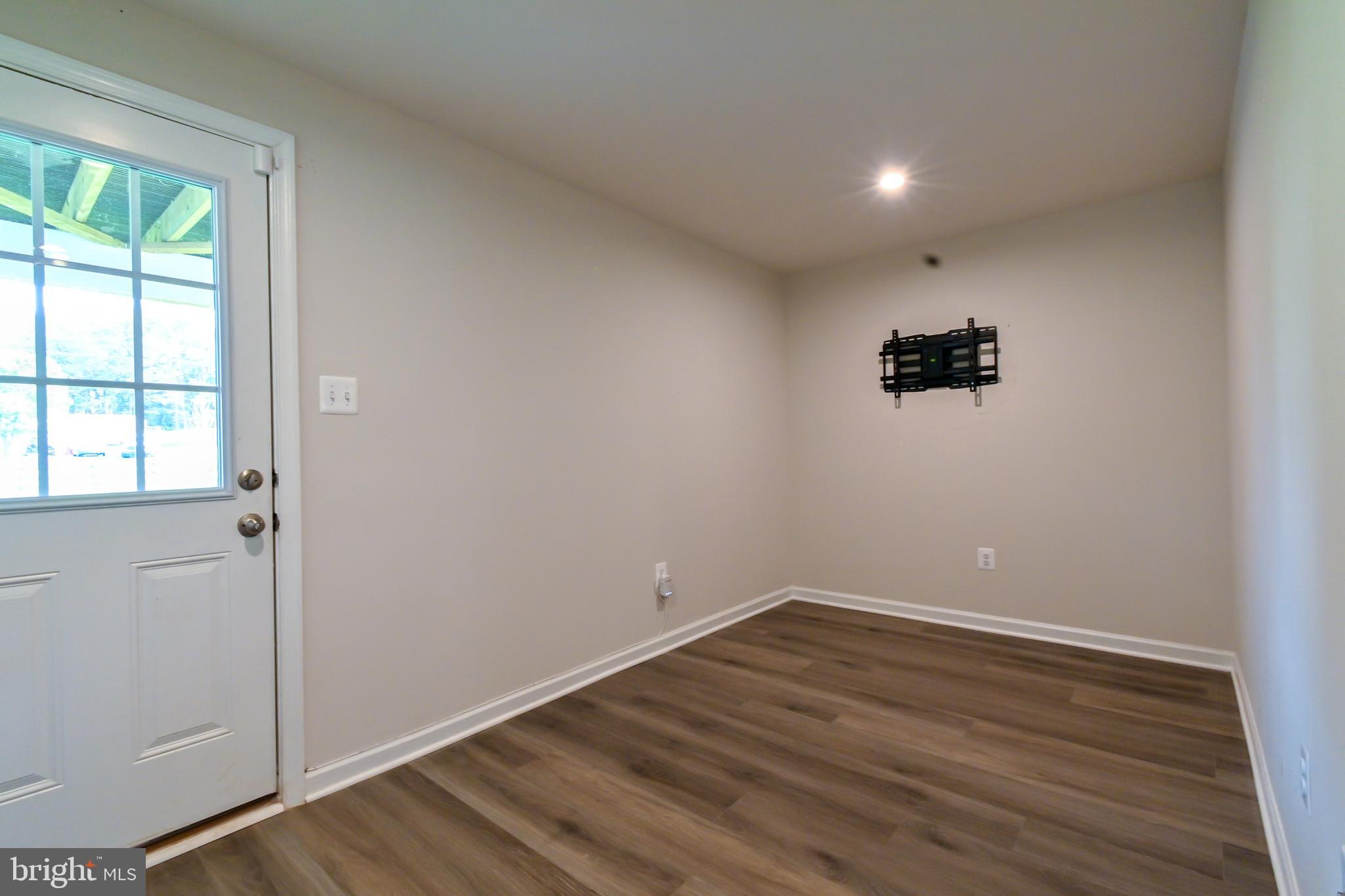 SOUTH BROOK - Residential Lease