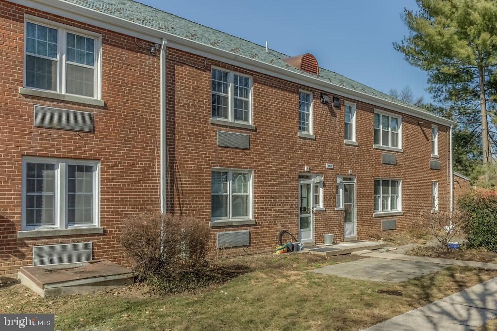 AUBURN VILLAGE - Residential Lease