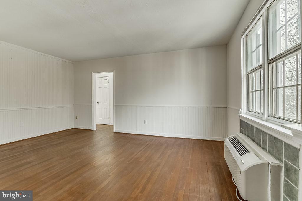 AUBURN VILLAGE - Residential Lease