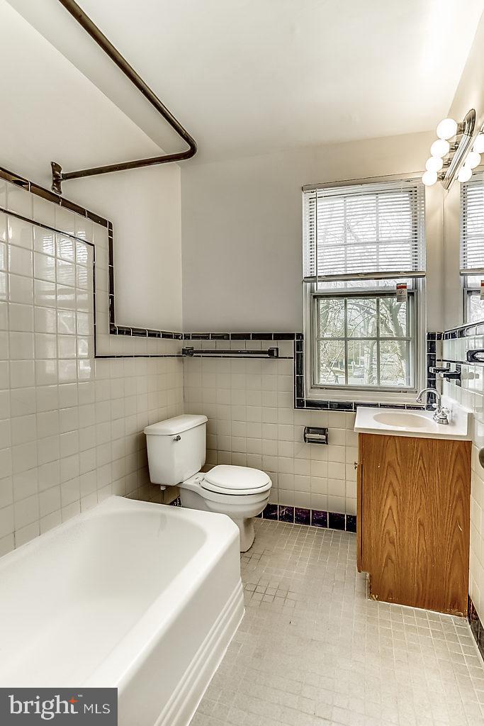 AUBURN VILLAGE - Residential Lease