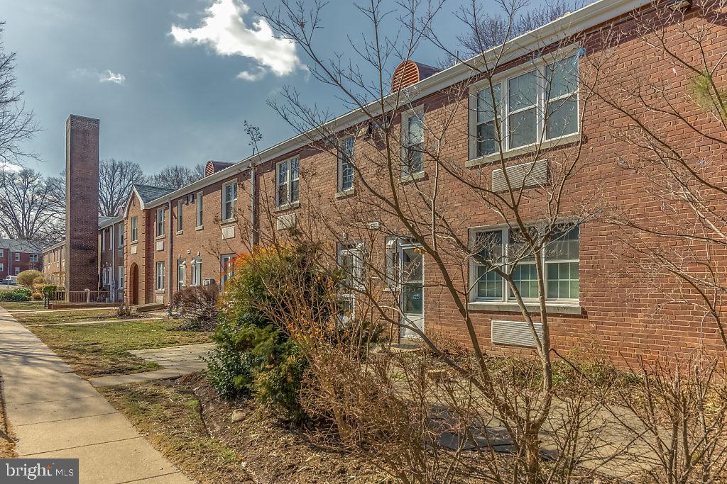 AUBURN VILLAGE - Residential Lease