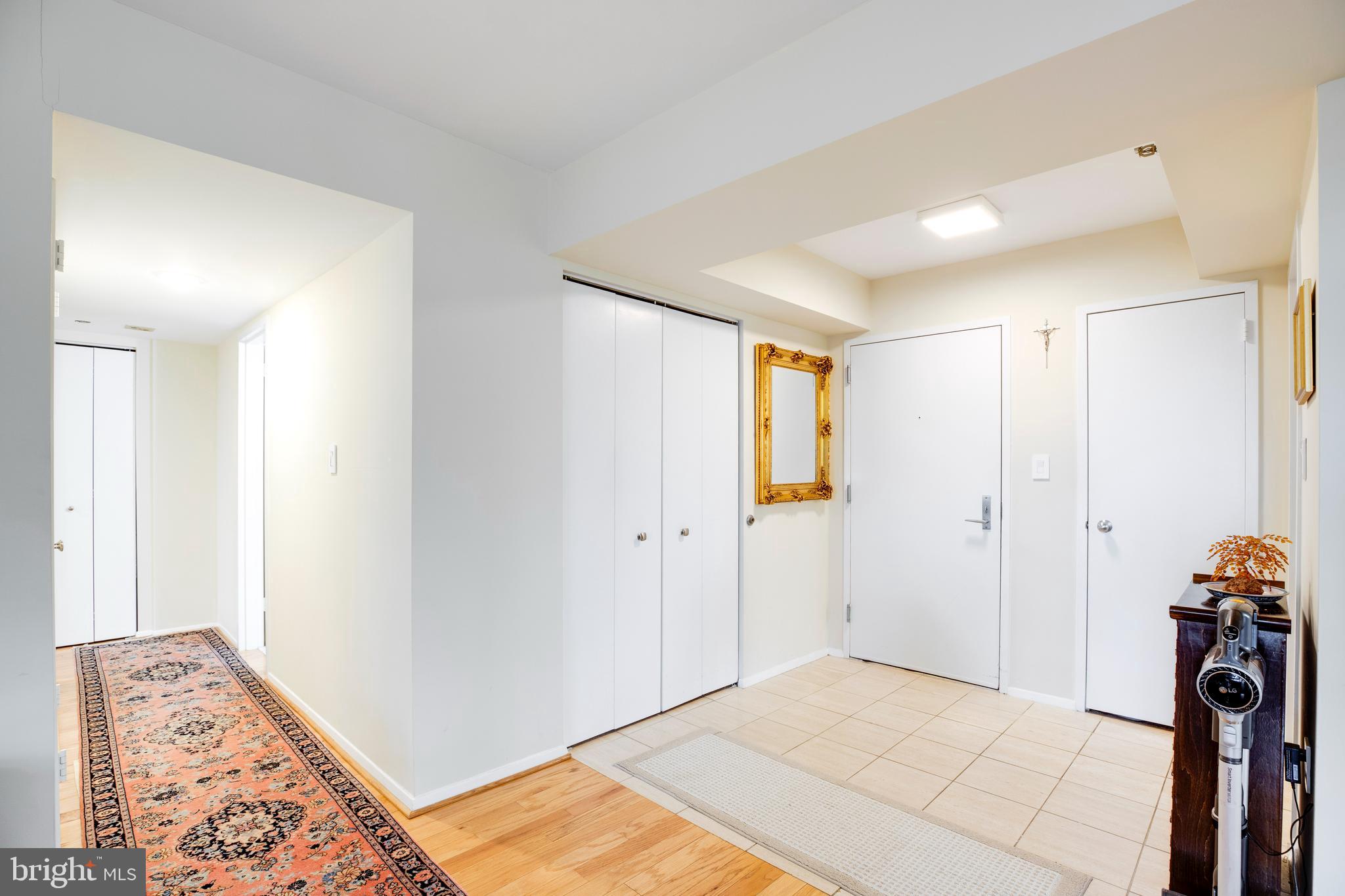 1808 OLD MEADOW ROAD 805