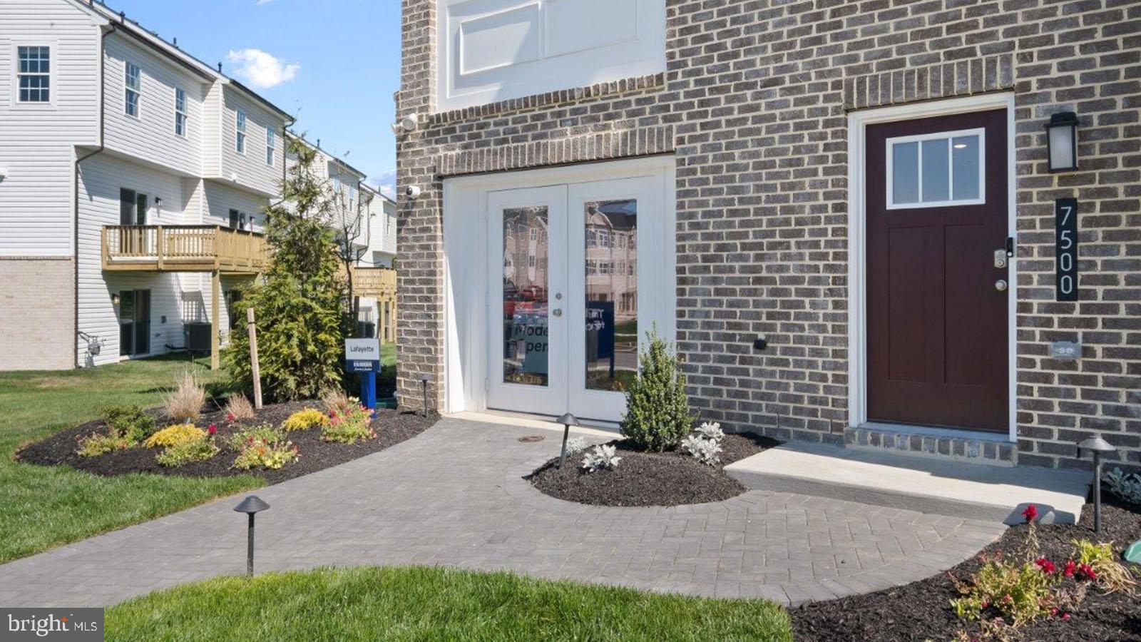 SPRING HILLS - Residential