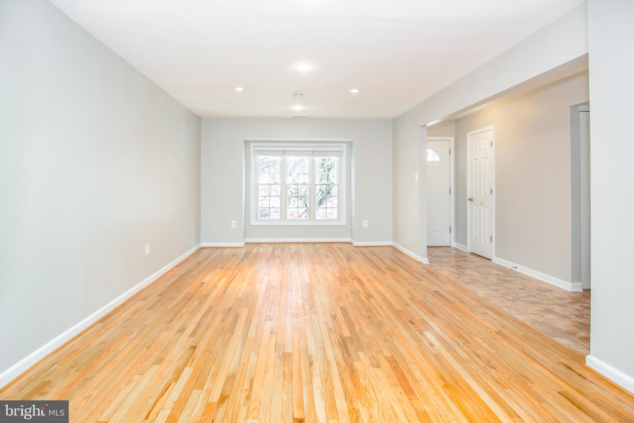 CROFTON MEWS - Residential Lease