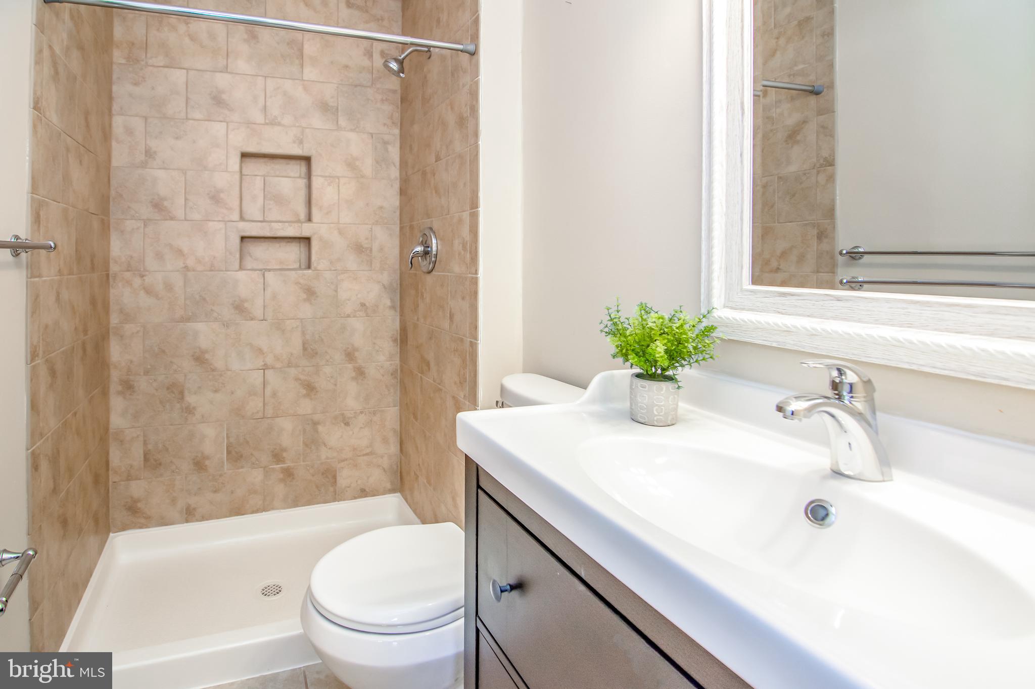 CROFTON MEWS - Residential Lease