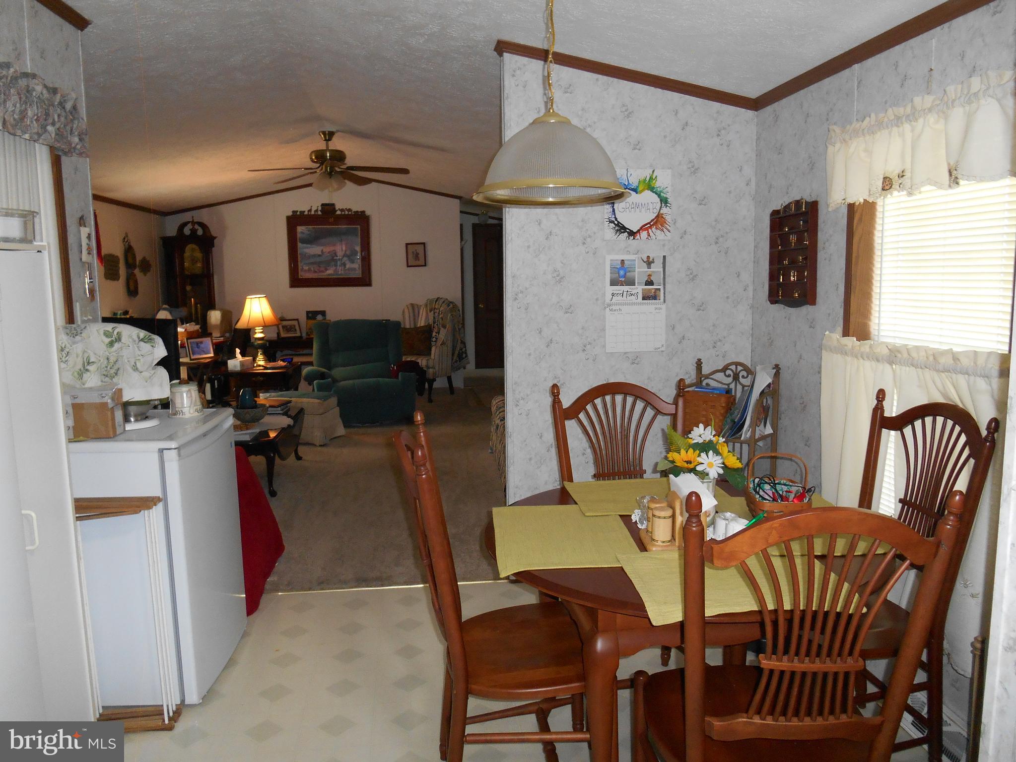 COUNTRY ACRES GOLD - Residential