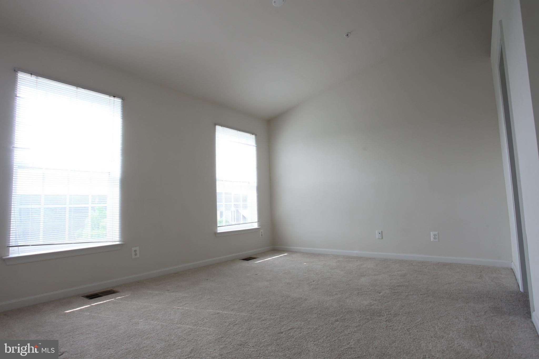 FALLSGROVE - Residential Lease