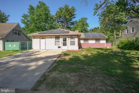 19 Belhurst Lane, Willingboro, NJ MLS: NJBL2087590