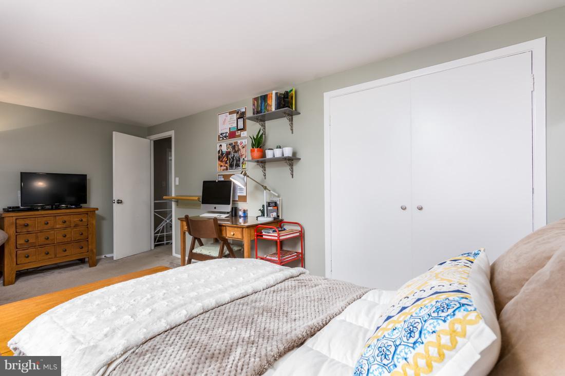 SOMERSET AT BELAIR - Residential