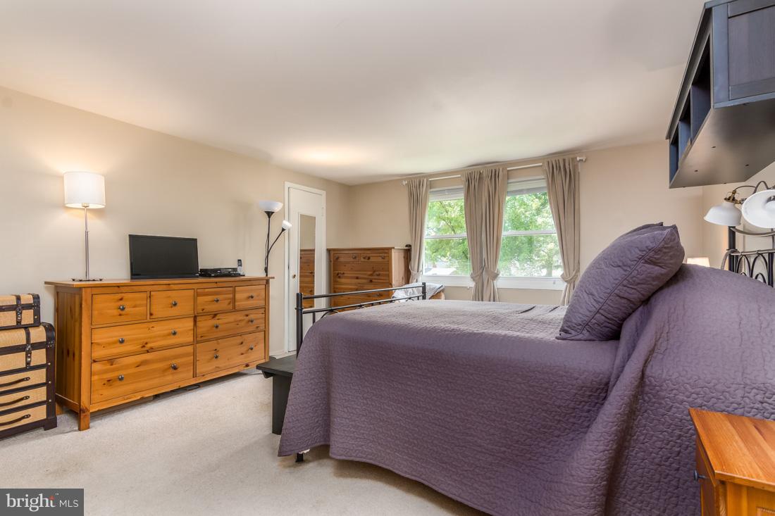 SOMERSET AT BELAIR - Residential