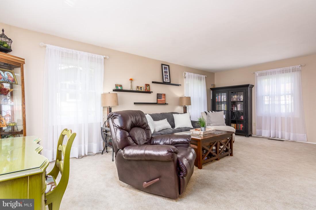 SOMERSET AT BELAIR - Residential