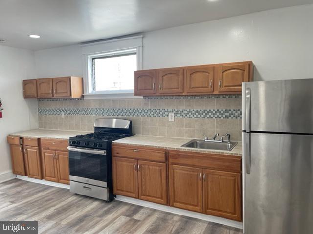 FRANKFORD - Residential Lease