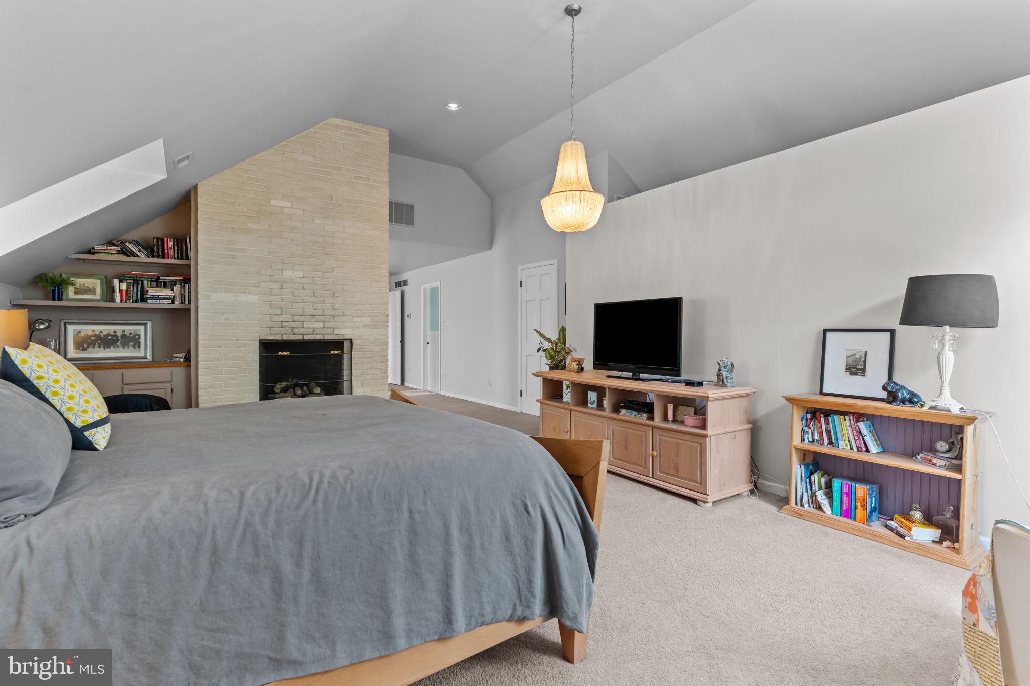 DEVONSHIRE - Residential Lease