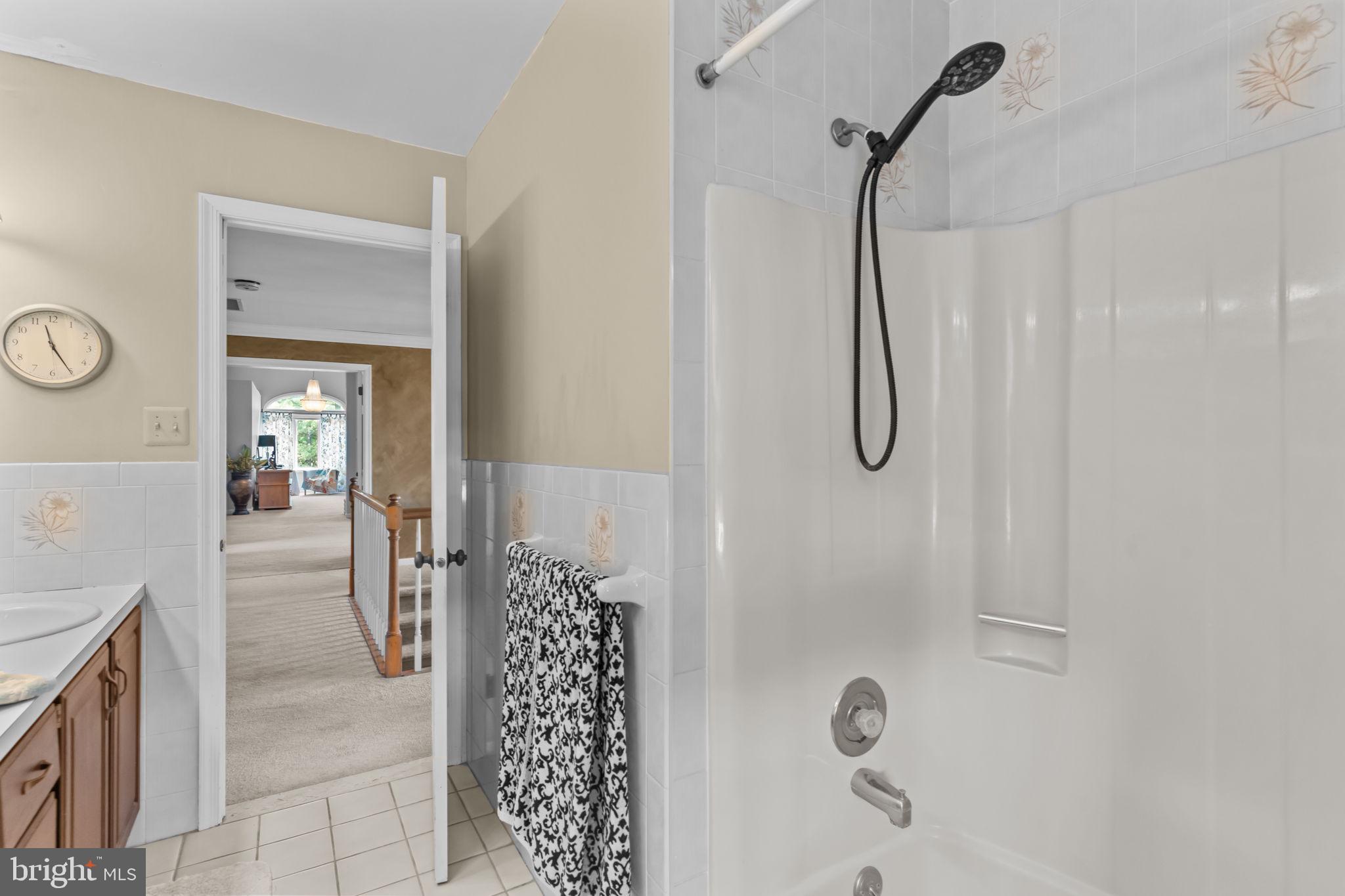 DEVONSHIRE - Residential Lease