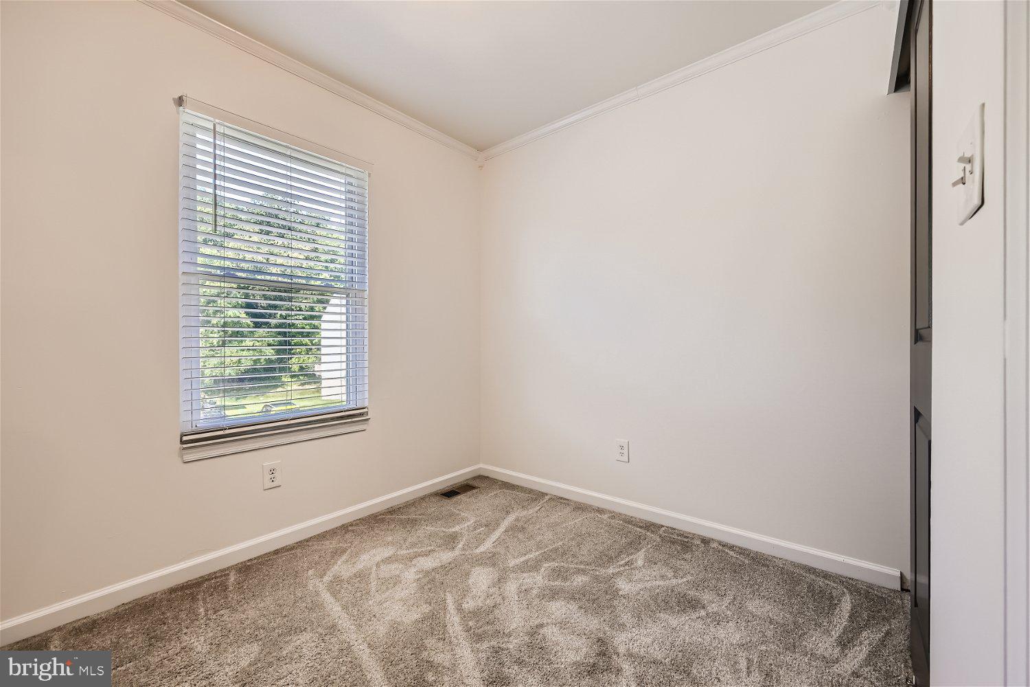 WOODSDALE MANOR - Residential