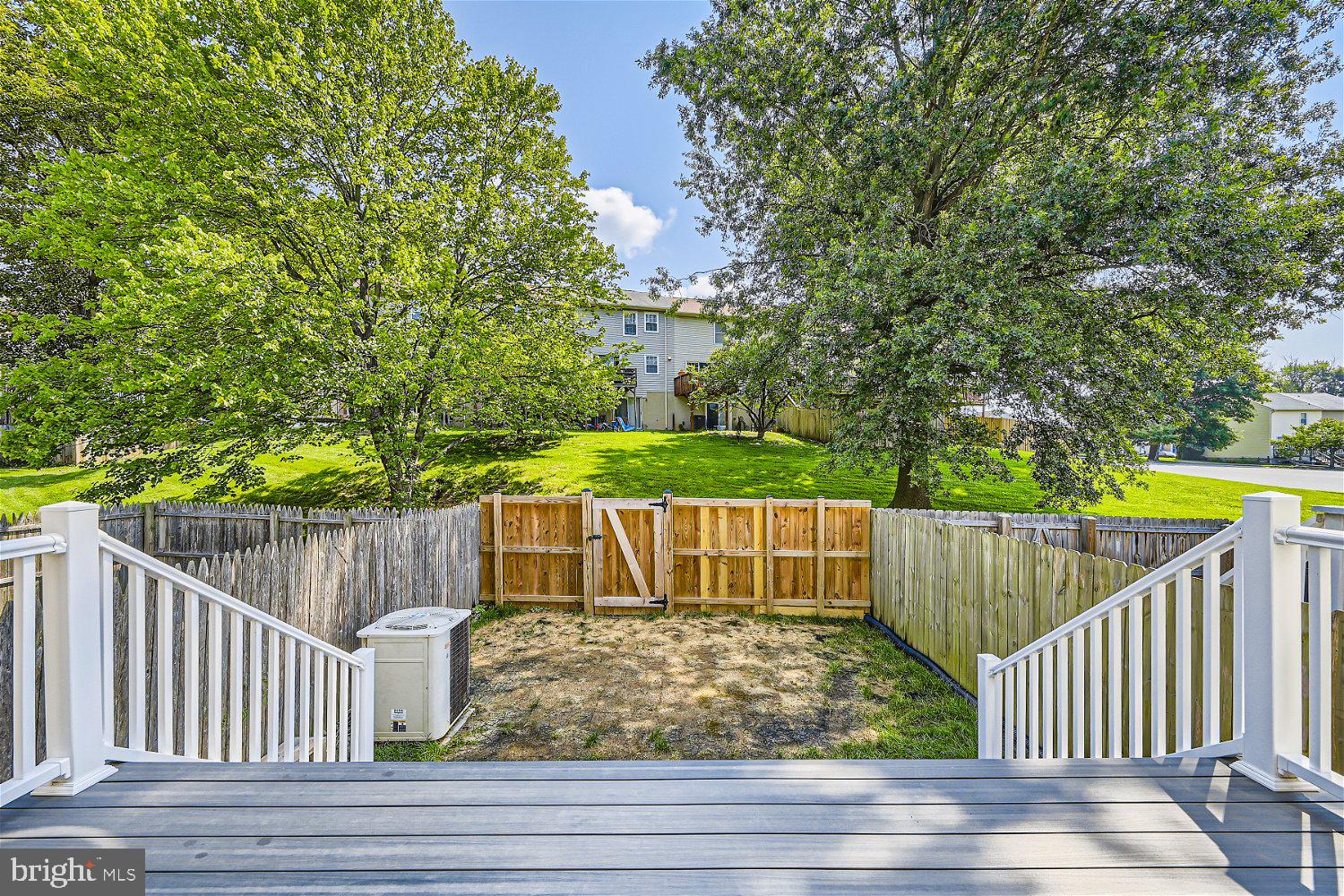 WOODSDALE MANOR - Residential