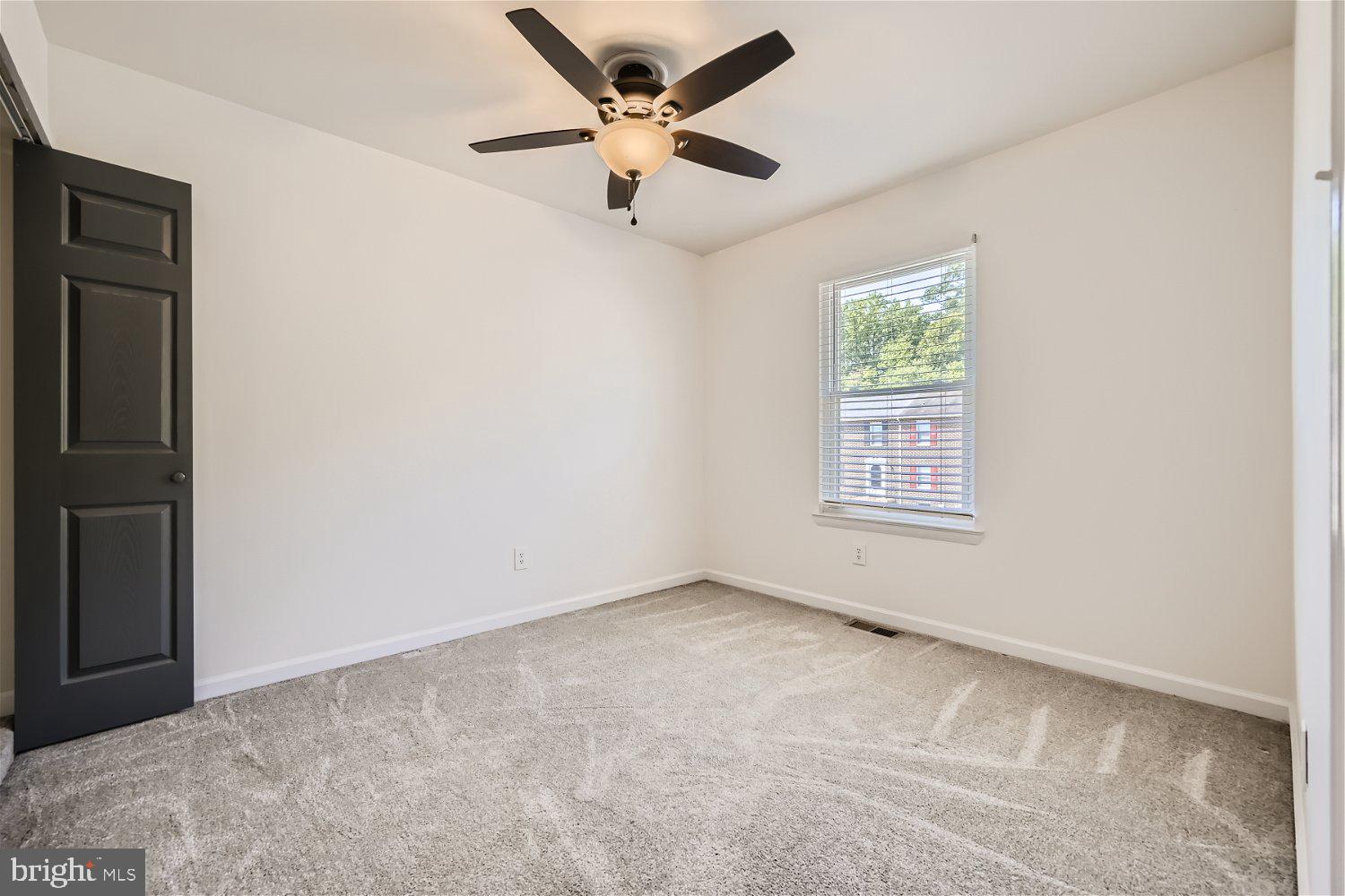 WOODSDALE MANOR - Residential