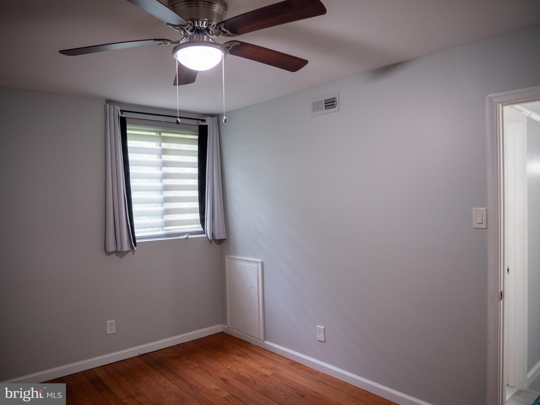 LAKEVIEW - Residential Lease