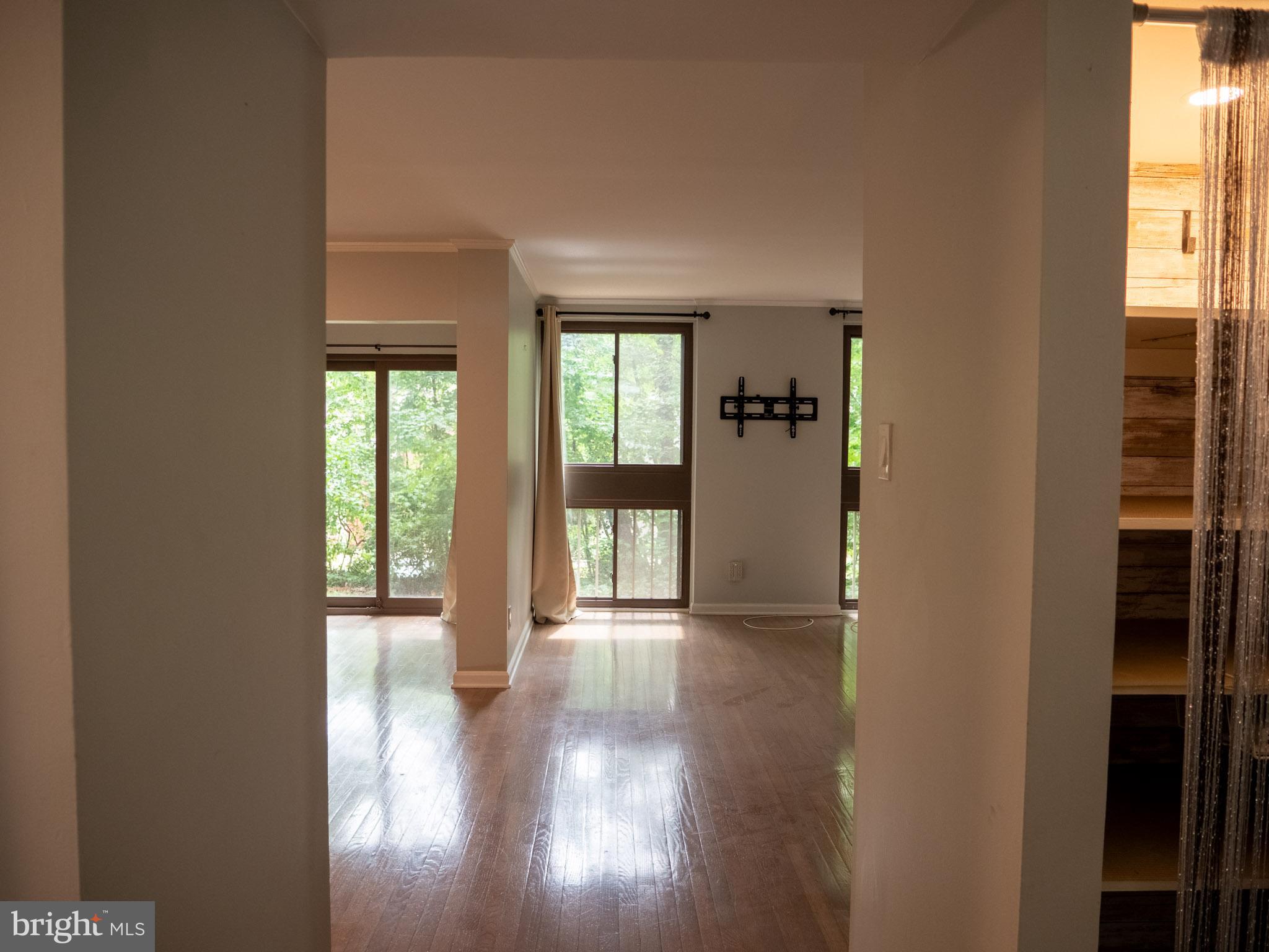 LAKEVIEW - Residential Lease