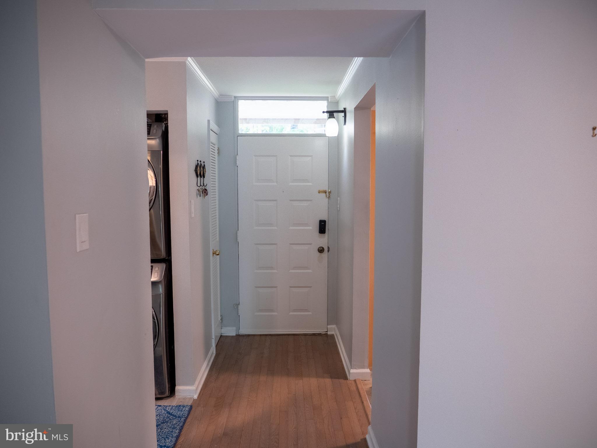 LAKEVIEW - Residential Lease