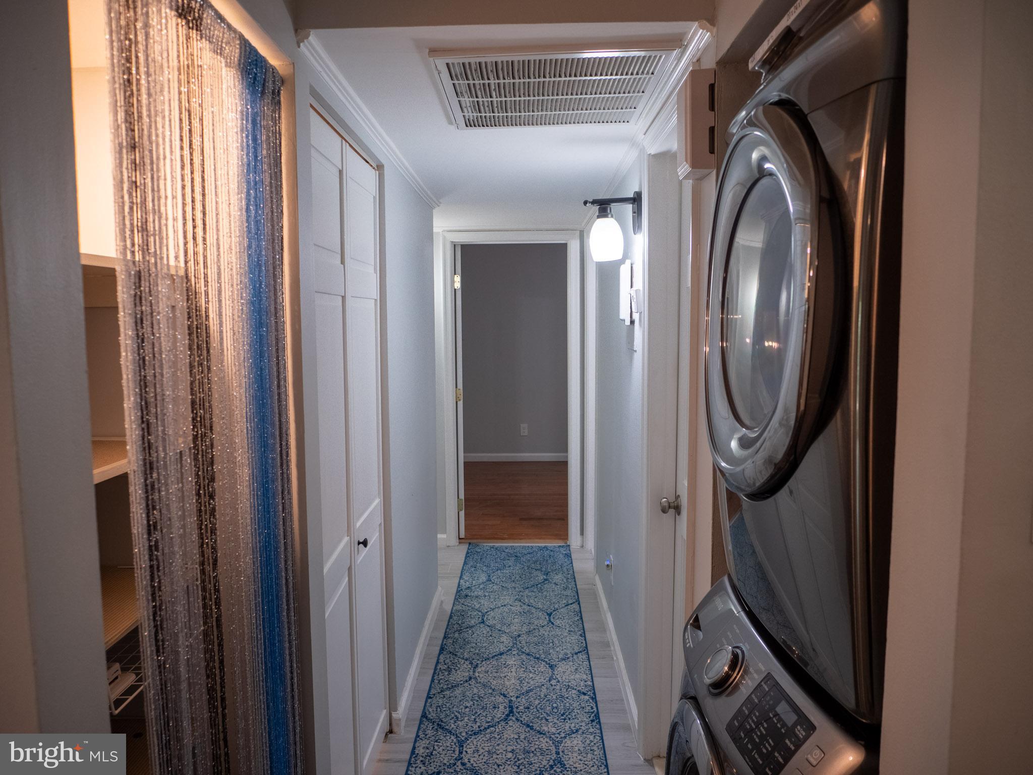 LAKEVIEW - Residential Lease