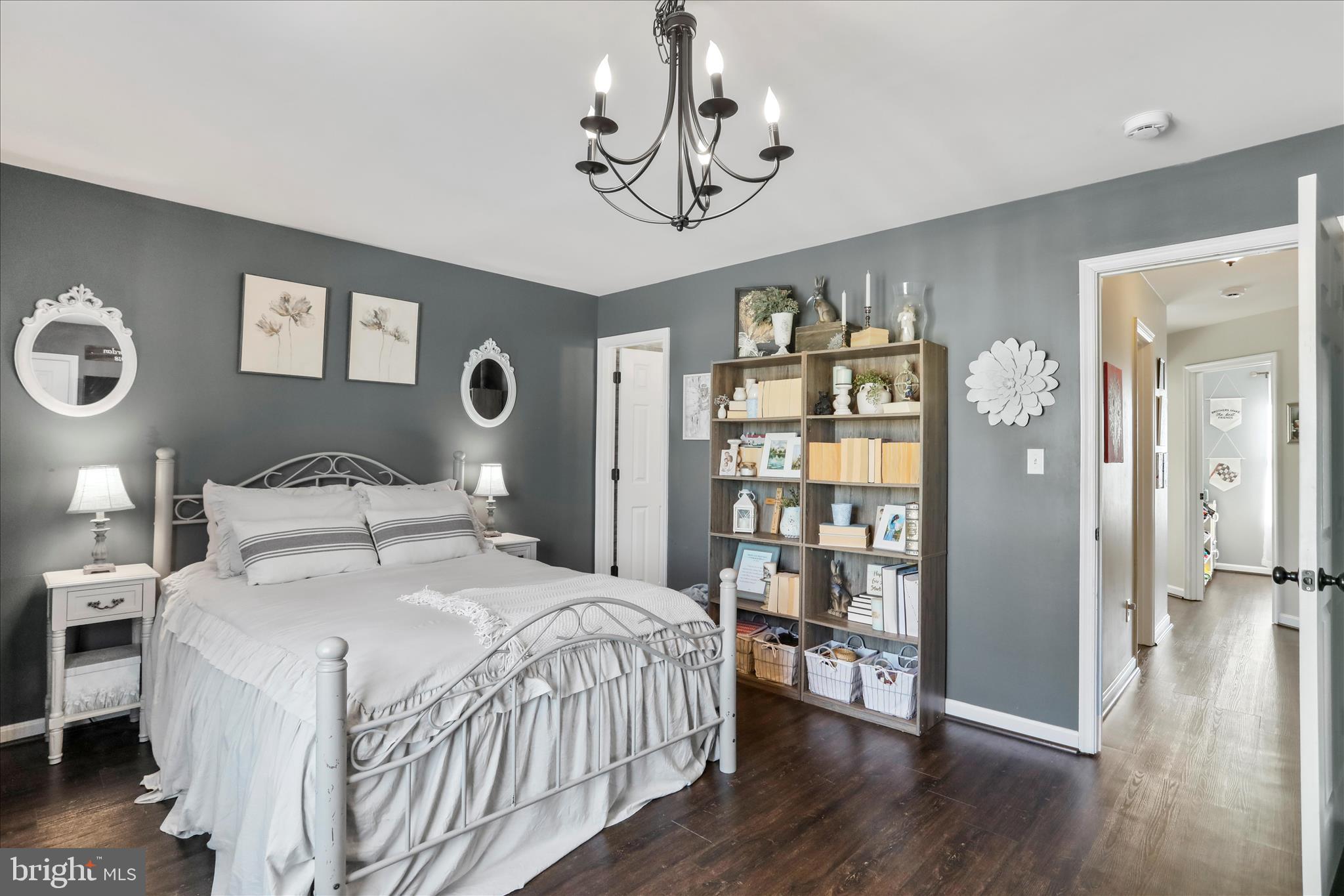 MILLS FARM - Residential