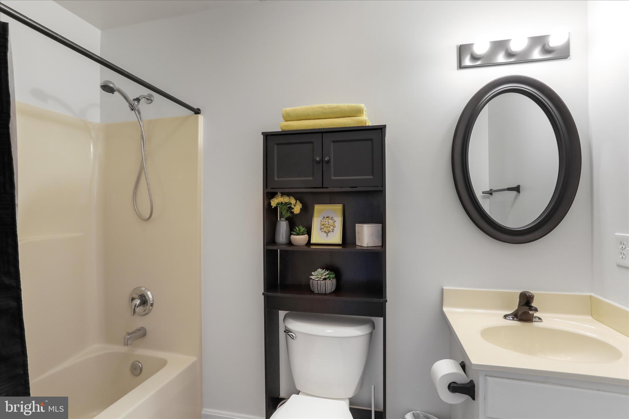 MILLS FARM - Residential