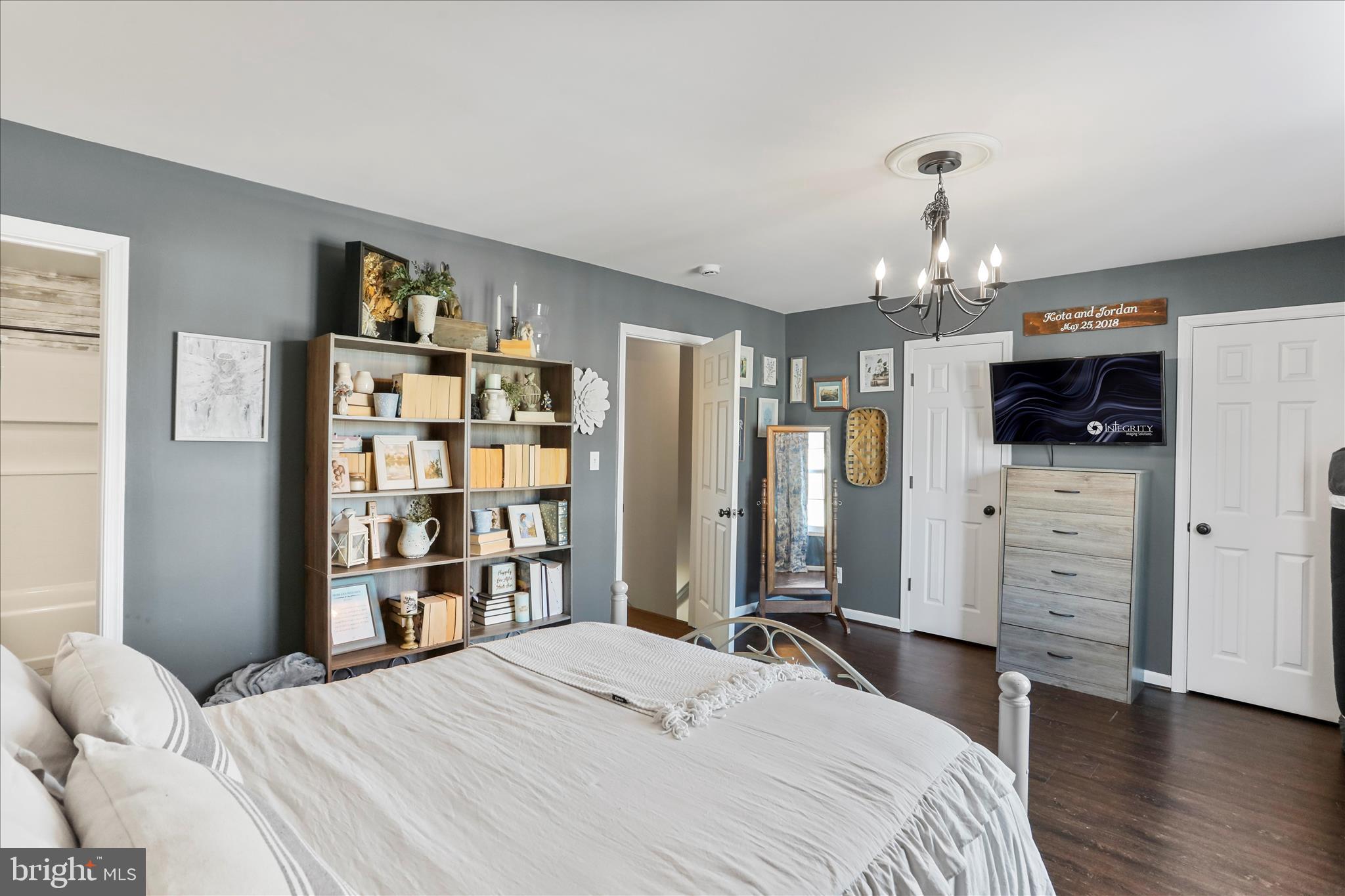 MILLS FARM - Residential