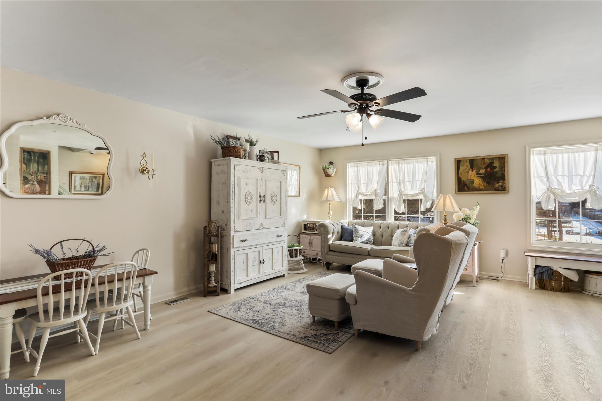 MILLS FARM - Residential