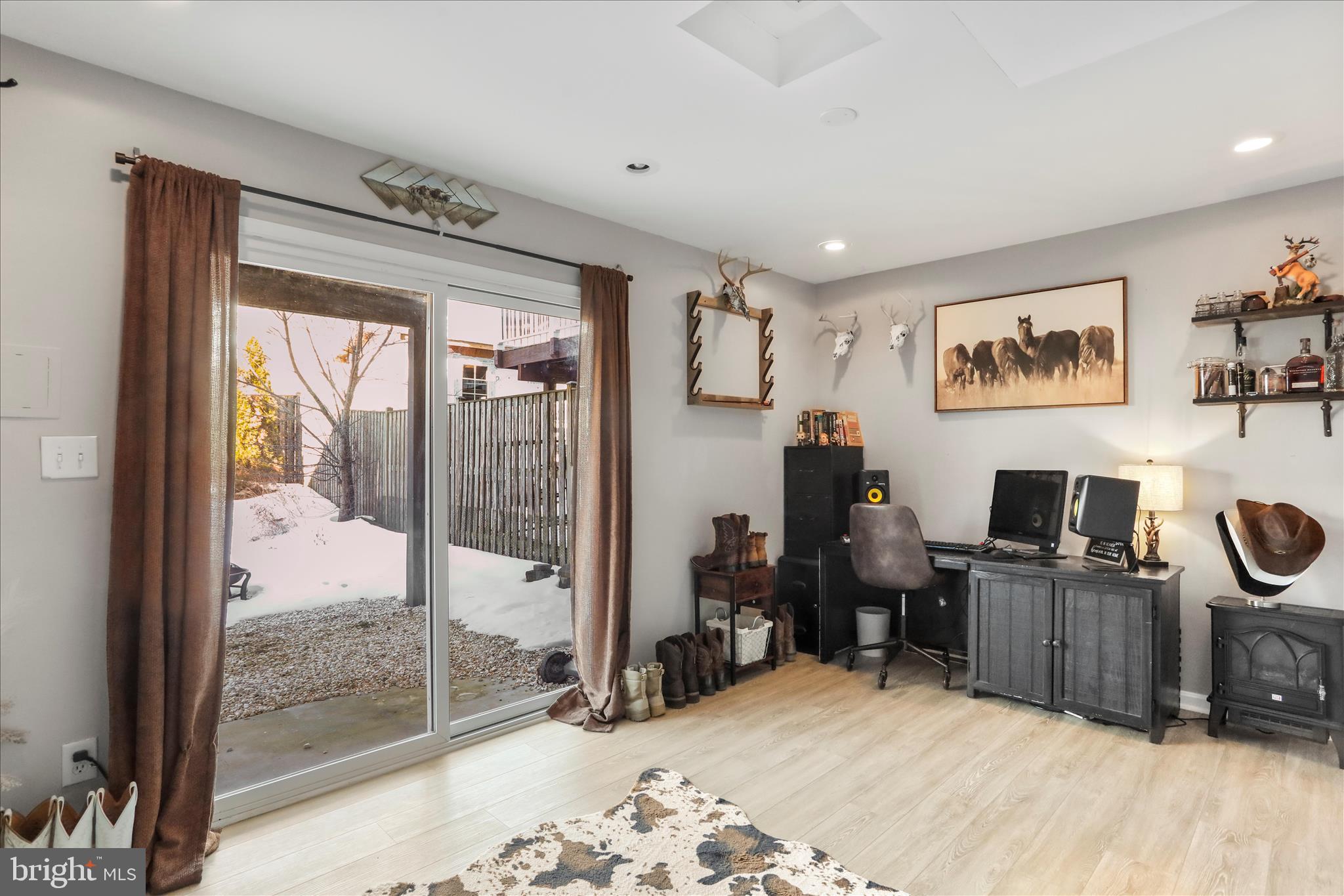 MILLS FARM - Residential