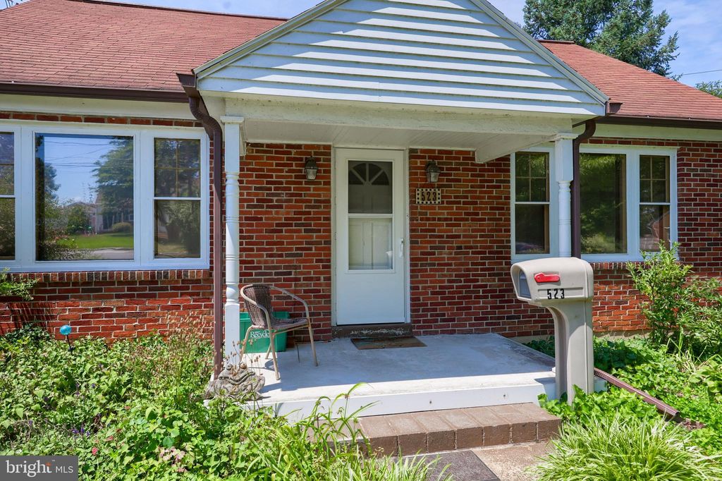 Photo of 523 Maple Street, Columbia, PA 17512 (MLS # PALA2053574)