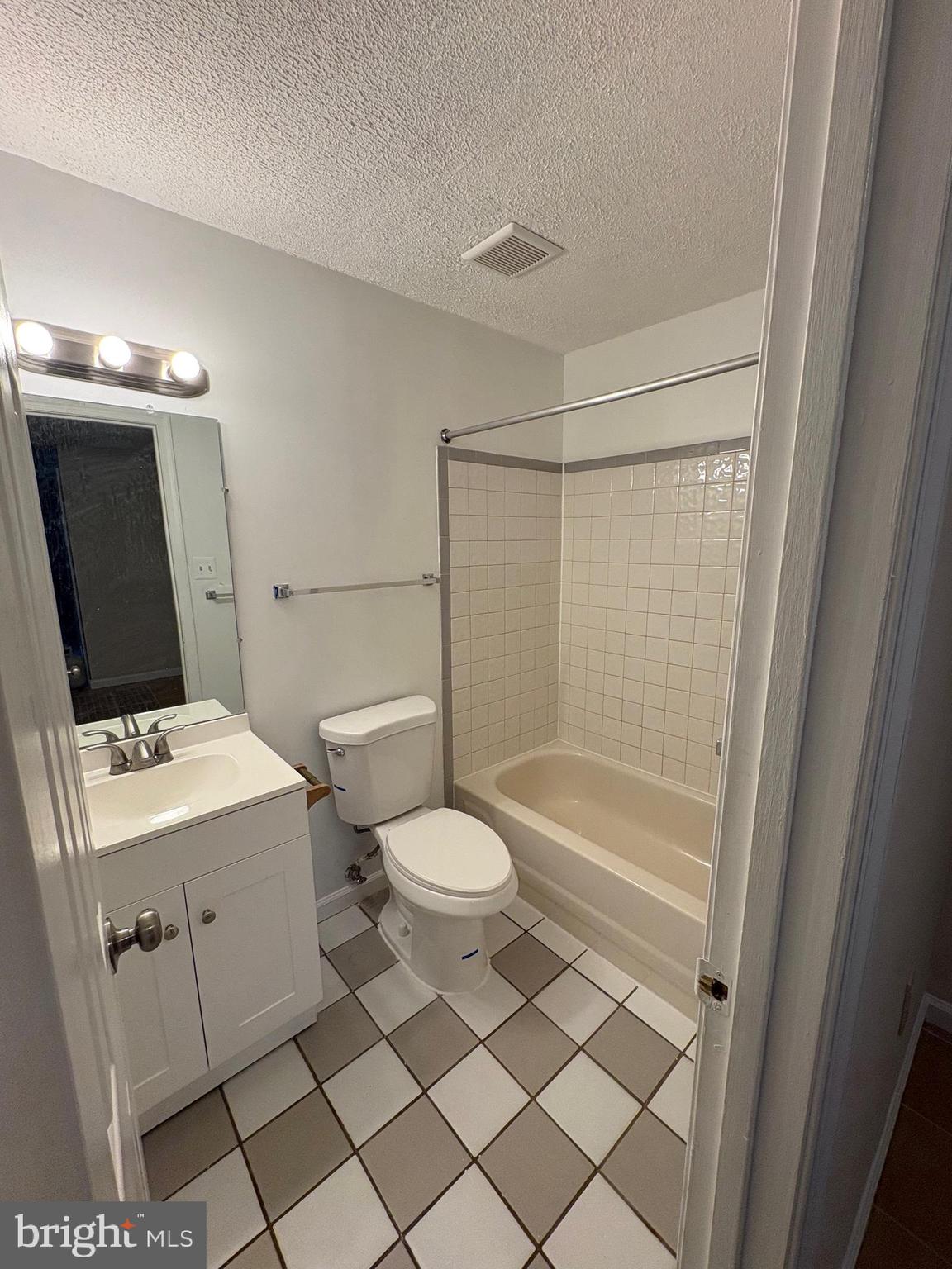 MONTCLAIR - Residential