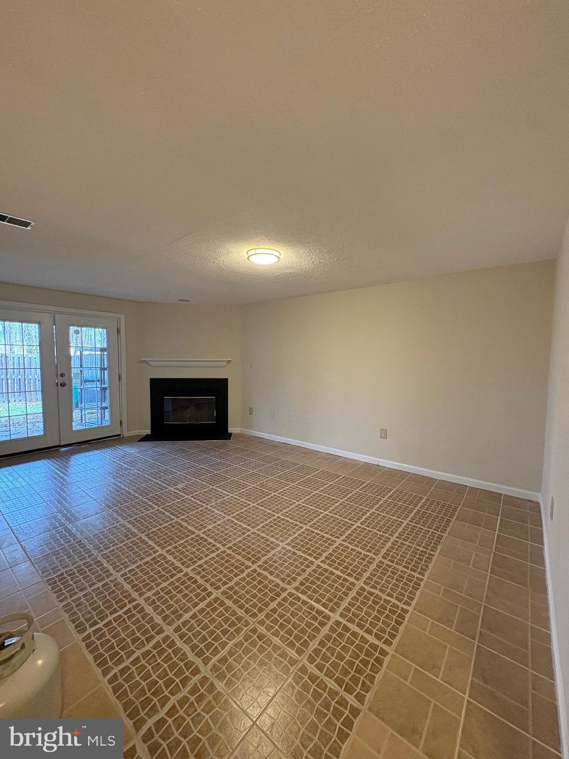 MONTCLAIR - Residential