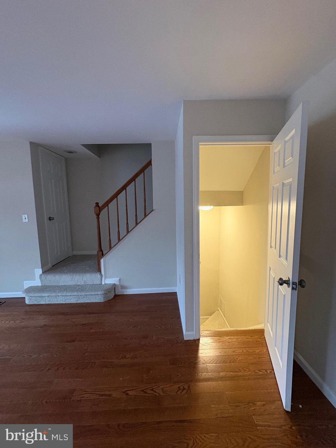 MONTCLAIR - Residential