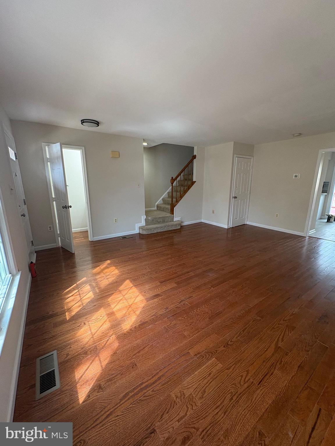 MONTCLAIR - Residential